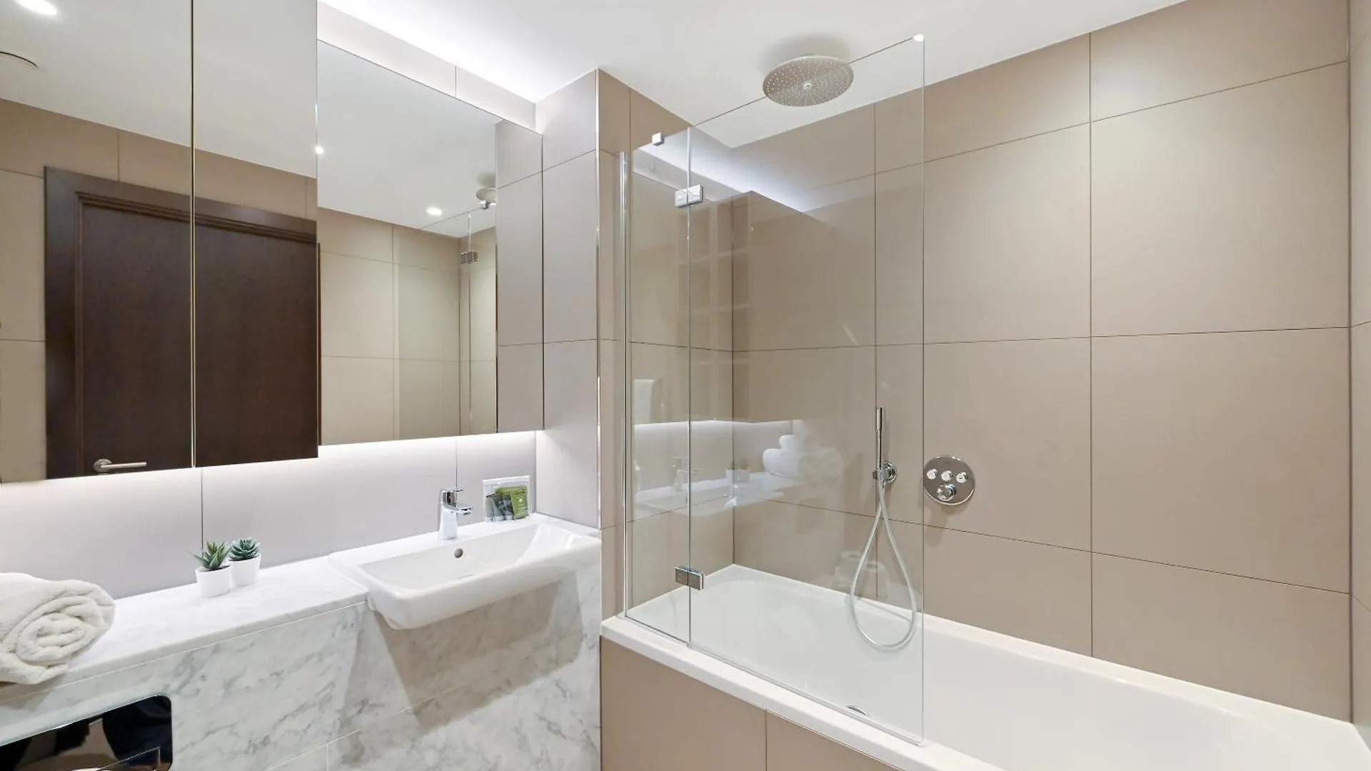 Apartamento Access Tower Hill Londres 0*,  Reino Unido