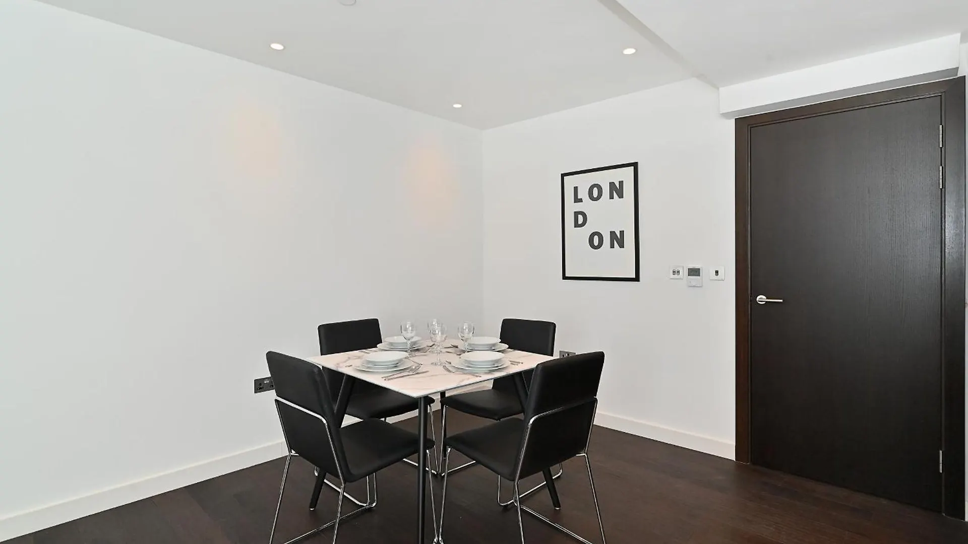 Apartamento Access Tower Hill Londres