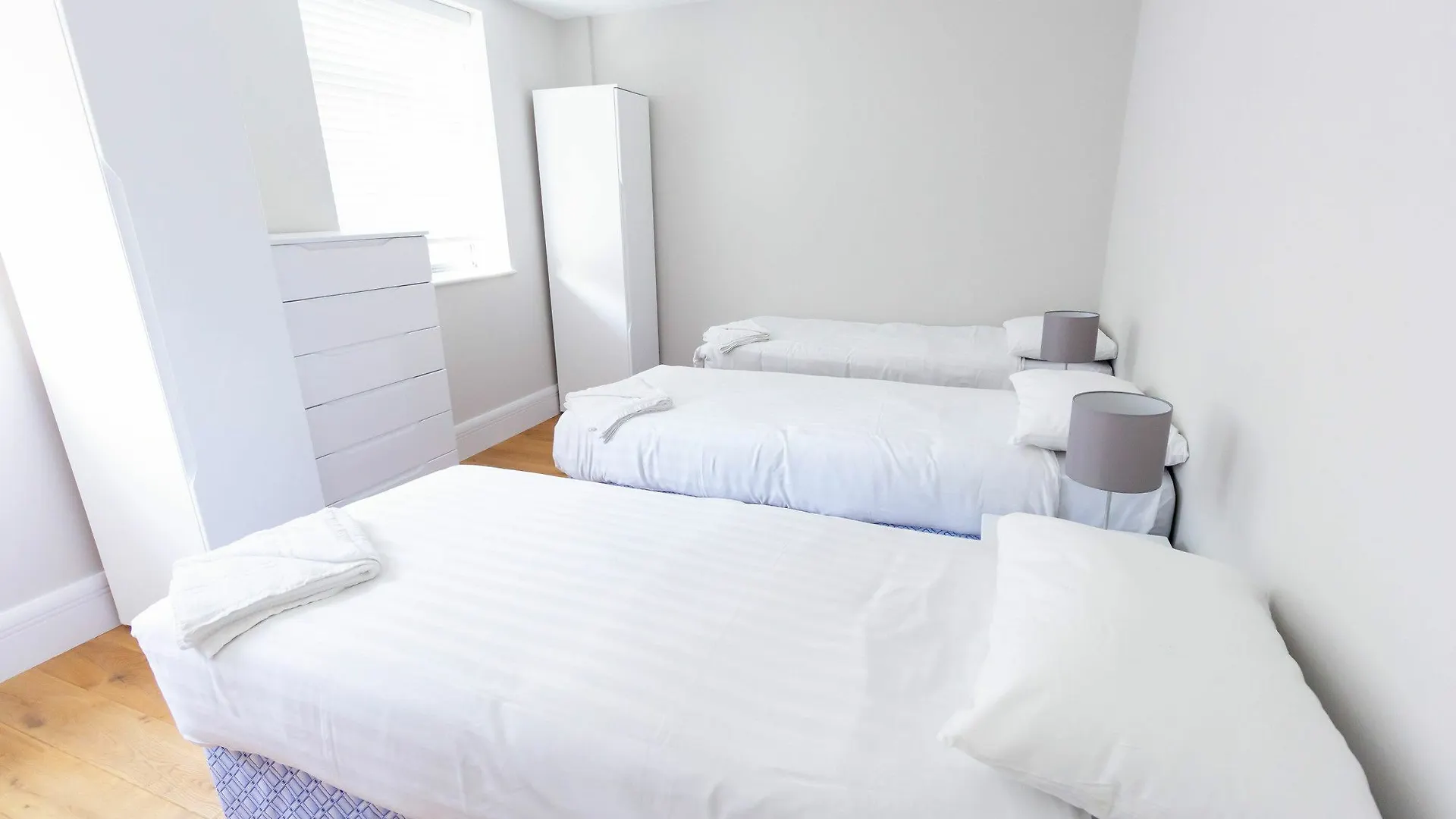 Apartamento Access Tower Hill Londres