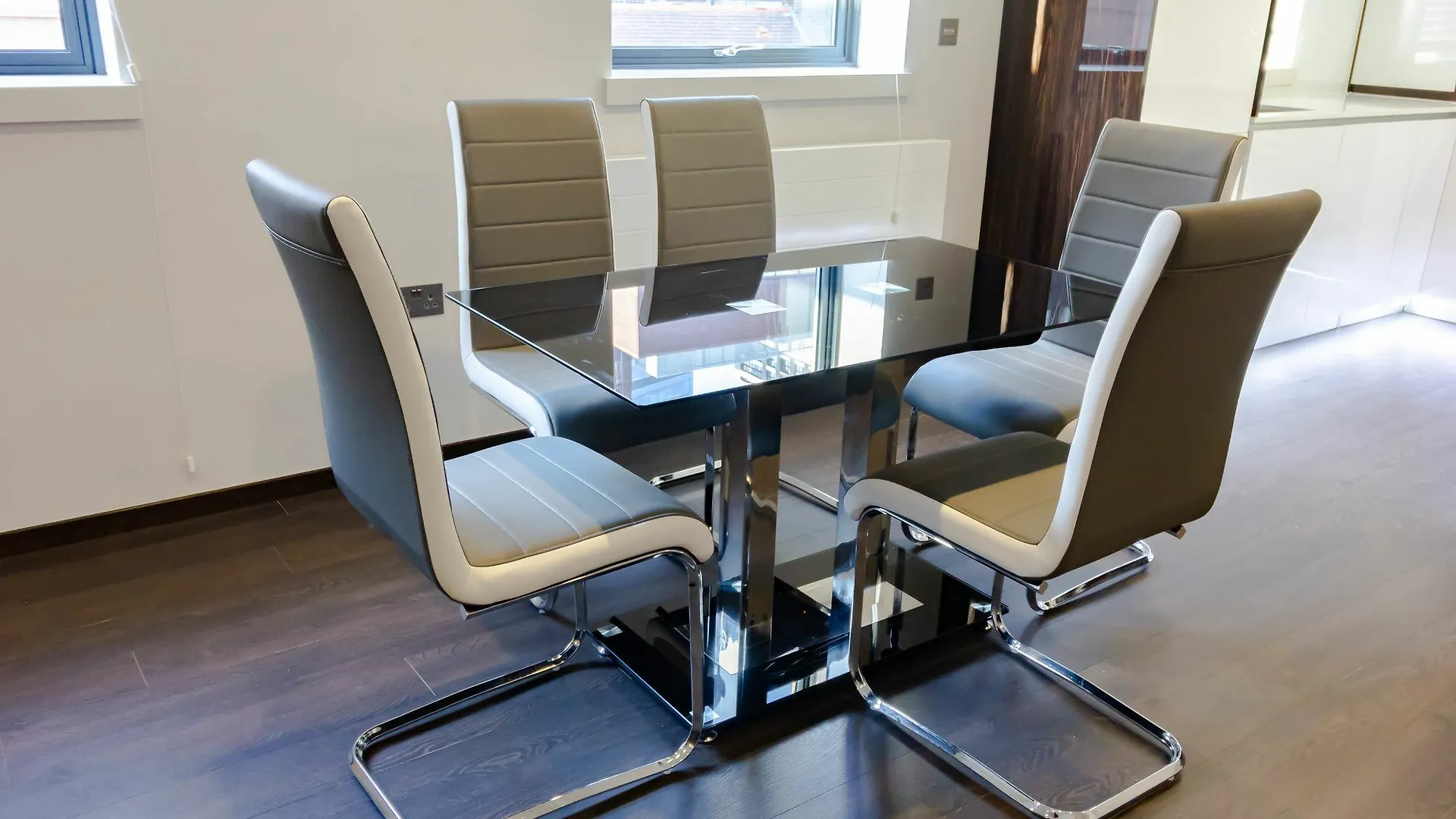 Apartamento Access Tower Hill Londres