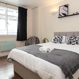  Apartment Jacks