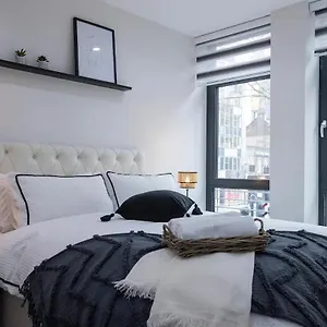  Apartment Chapel House